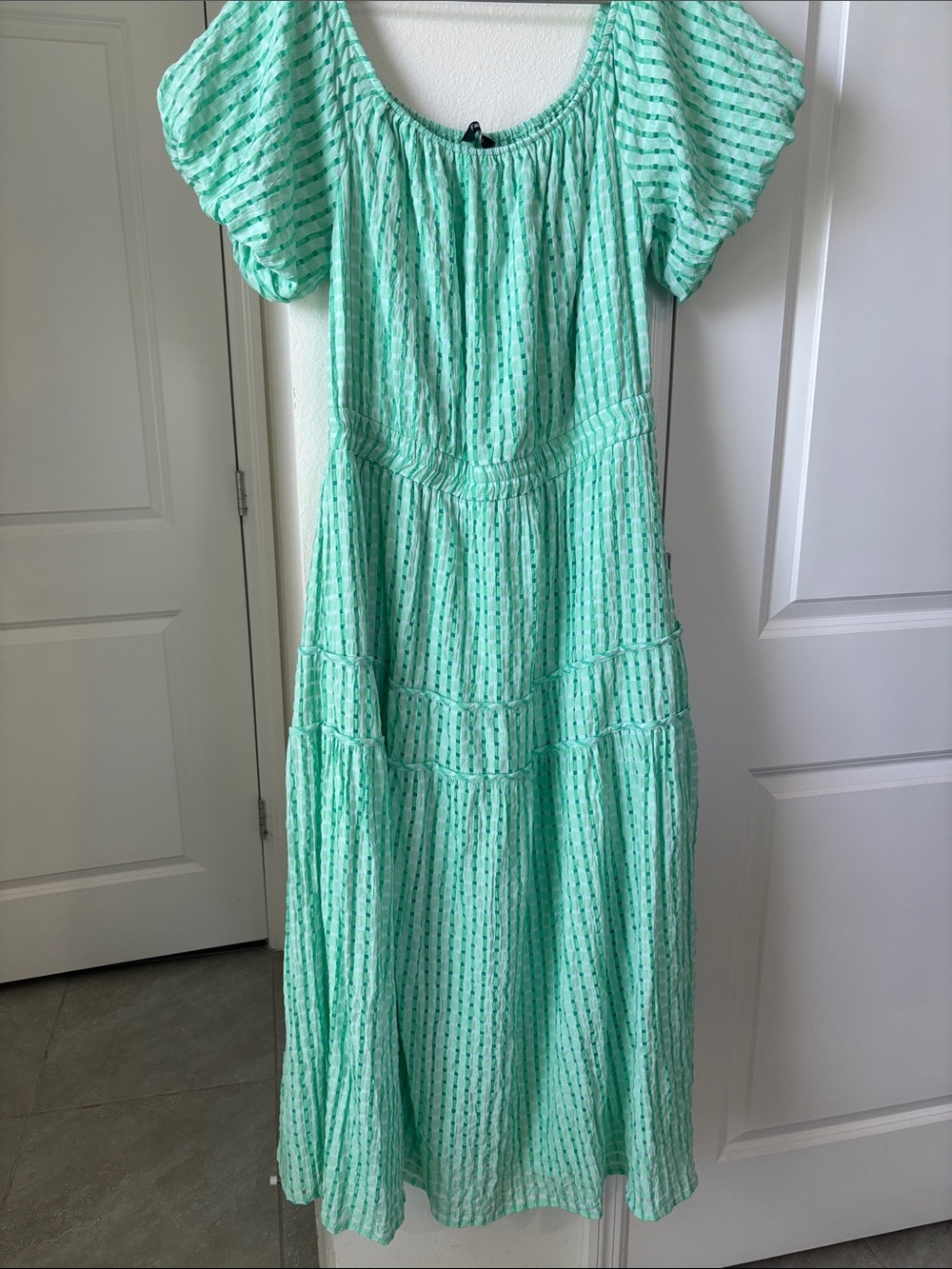 Mint Green Tiered Maxi Dress with Short Sleeves